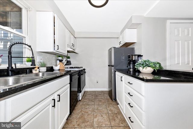 922 S DECKER AVE, Baltimore, MD 21224