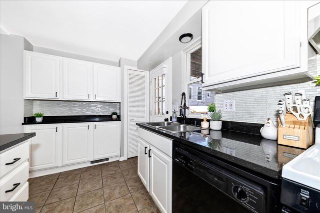 922 S DECKER AVE, Baltimore, MD 21224