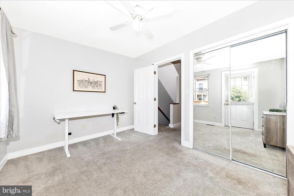 Image 18 of property listing at 922 S DECKER AVE, Baltimore, MD 21224