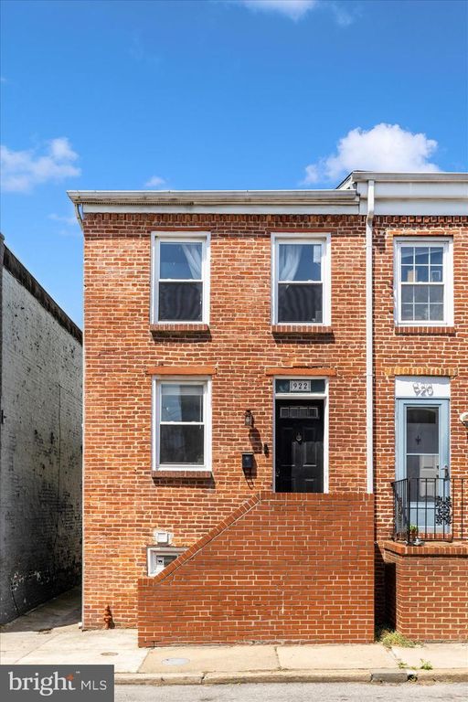 Image 27 of property listing at 922 S DECKER AVE, Baltimore, MD 21224