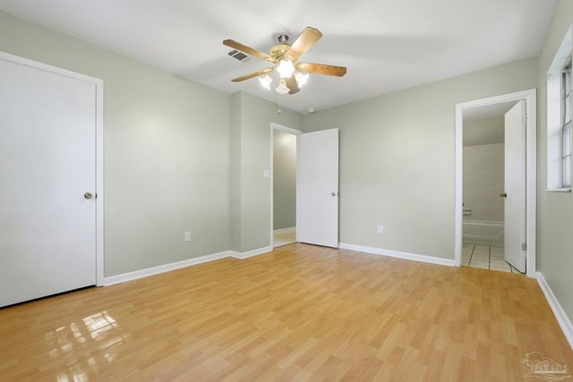7580 Mobile Hwy, Pensacola, FL 32526