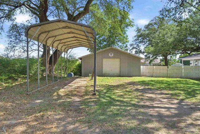 7580 Mobile Hwy, Pensacola, FL 32526