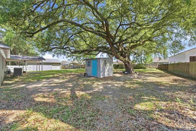 7580 Mobile Hwy, Pensacola, FL 32526