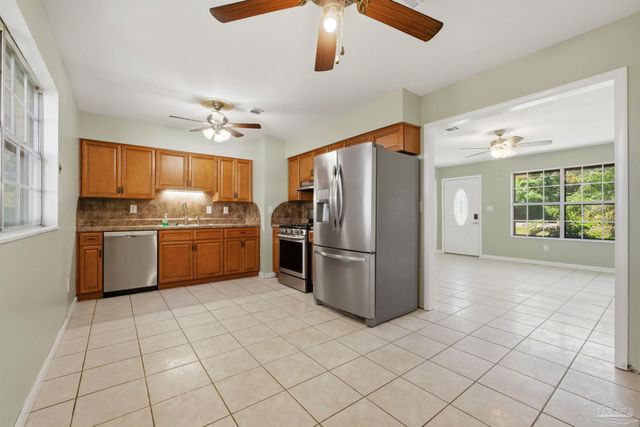 7580 Mobile Hwy, Pensacola, FL 32526