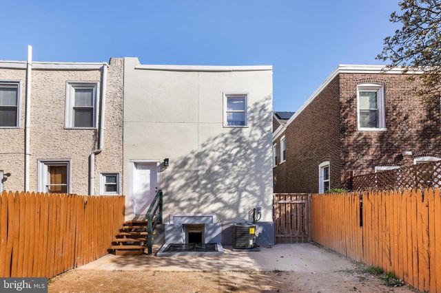 69 E SLOCUM ST, Philadelphia, PA 19119