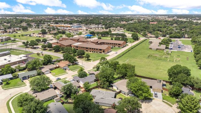 126 Sunnydale, Lewisville, TX 75067