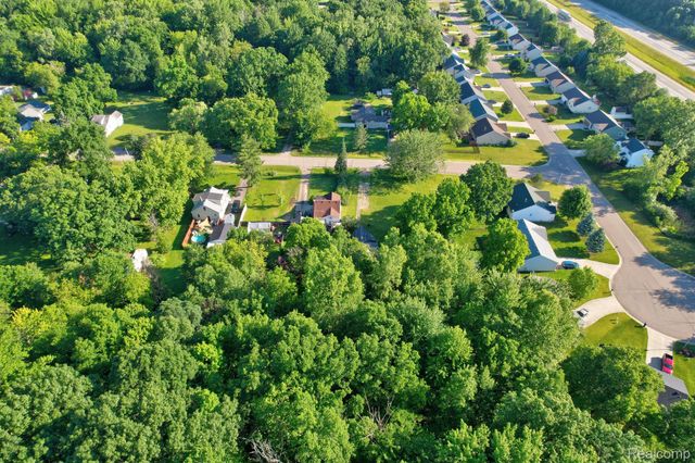 1226 HARDING Drive, Grand Blanc Charter Township, MI 48507