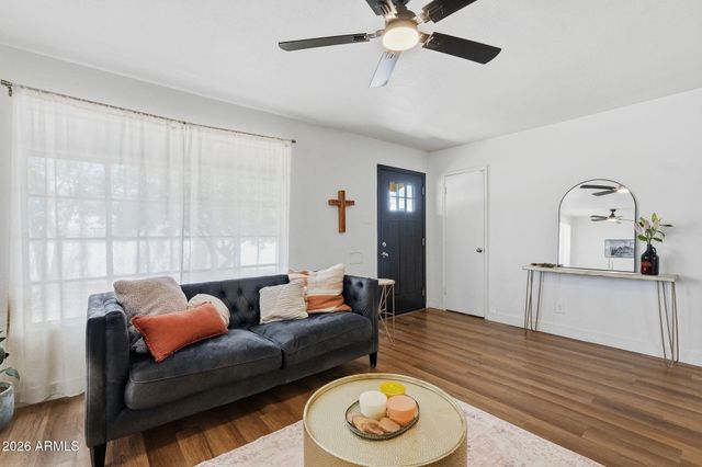 612 N 48TH Street, Phoenix, AZ 85008