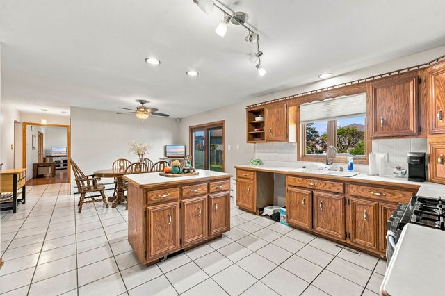 19620 Kevin Lane, Mokena, IL 60448