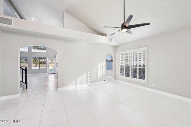 6270 W ROSE GARDEN Lane, Glendale, AZ 85308