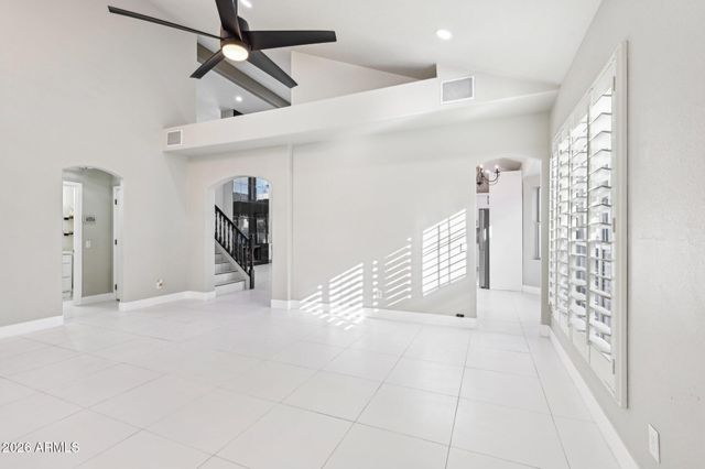 6270 W ROSE GARDEN Lane, Glendale, AZ 85308