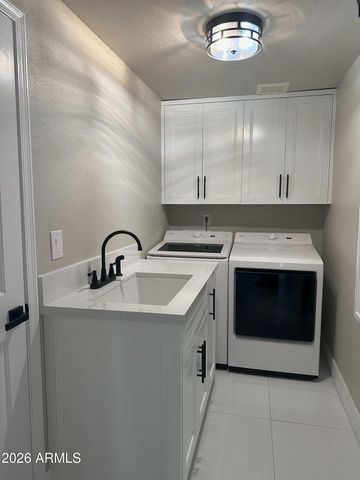 6270 W ROSE GARDEN Lane, Glendale, AZ 85308