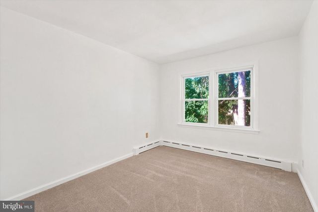 4339 FREEMANSBURG AVE, Bethlehem, PA 18020