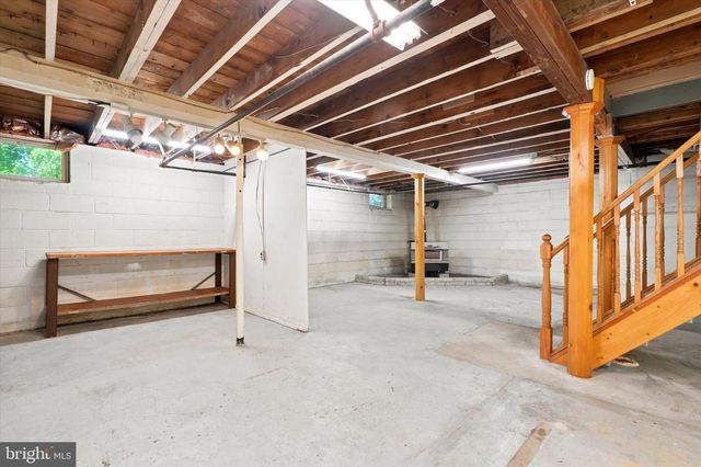 4339 FREEMANSBURG AVE, Bethlehem, PA 18020