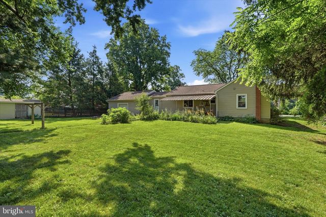 4339 FREEMANSBURG AVE, Bethlehem, PA 18020