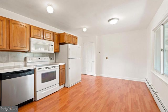 4339 FREEMANSBURG AVE, Bethlehem, PA 18020