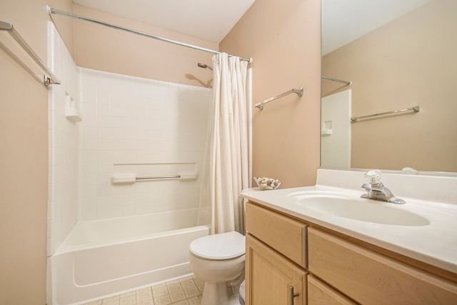 9247 W Arquilla Drive, Mokena, IL 60448