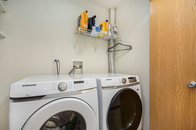 9247 W Arquilla Drive, Mokena, IL 60448