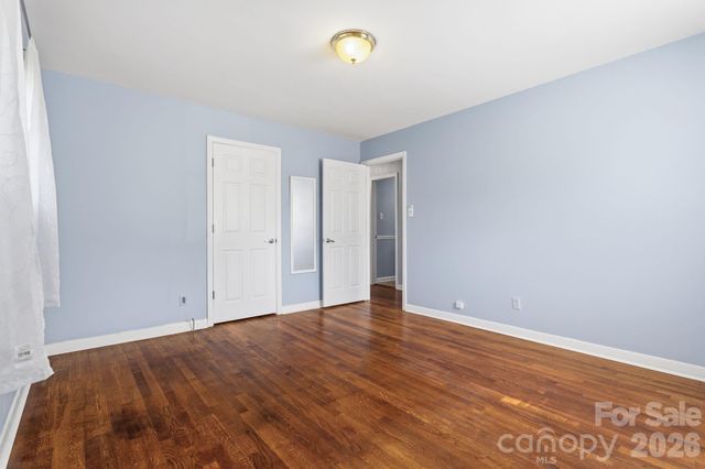 2042 Syracuse Drive, Charlotte, NC 28216