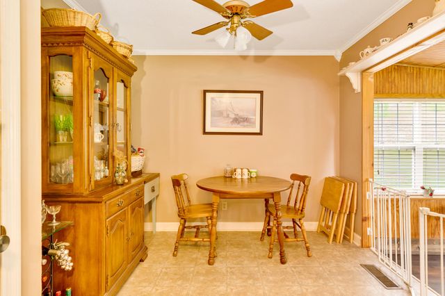 912 Crest Drive, Chickamauga, GA 30707