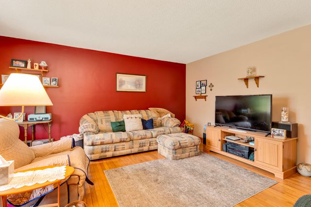 912 Crest Drive, Chickamauga, GA 30707