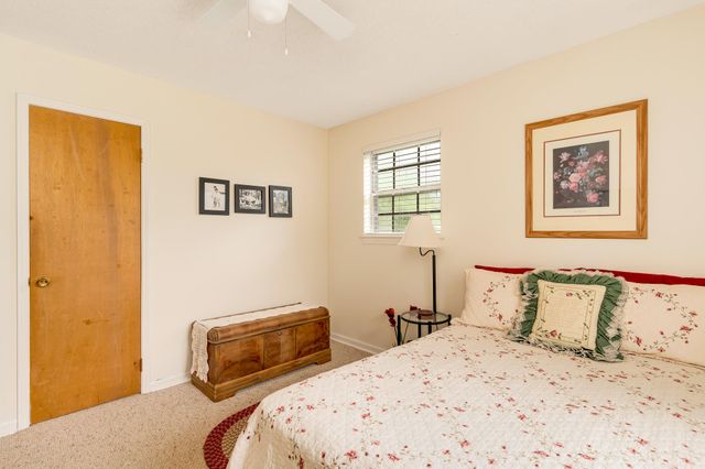 912 Crest Drive, Chickamauga, GA 30707