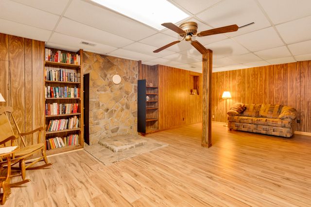 912 Crest Drive, Chickamauga, GA 30707