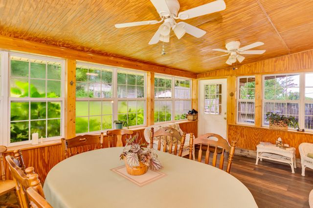 912 Crest Drive, Chickamauga, GA 30707