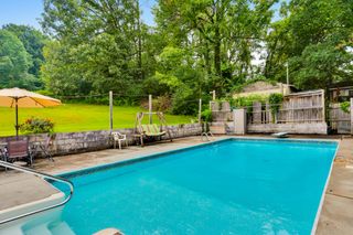 912 Crest Drive, Chickamauga, GA 30707