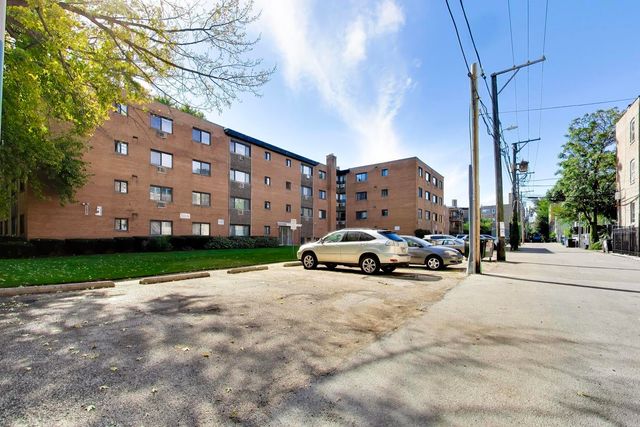 1600 W Greenleaf Avenue 102, Chicago, IL 60626