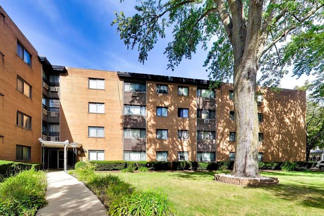 1600 W Greenleaf Avenue 102, Chicago, IL 60626