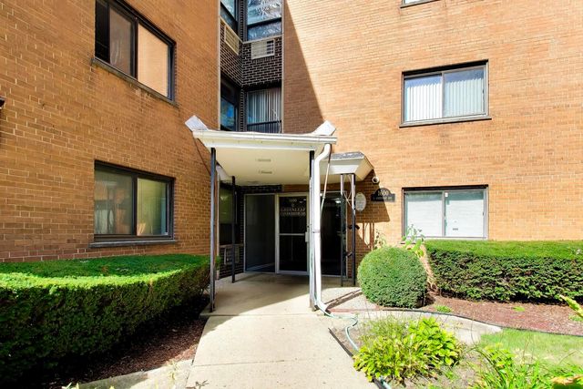 1600 W Greenleaf Avenue 102, Chicago, IL 60626