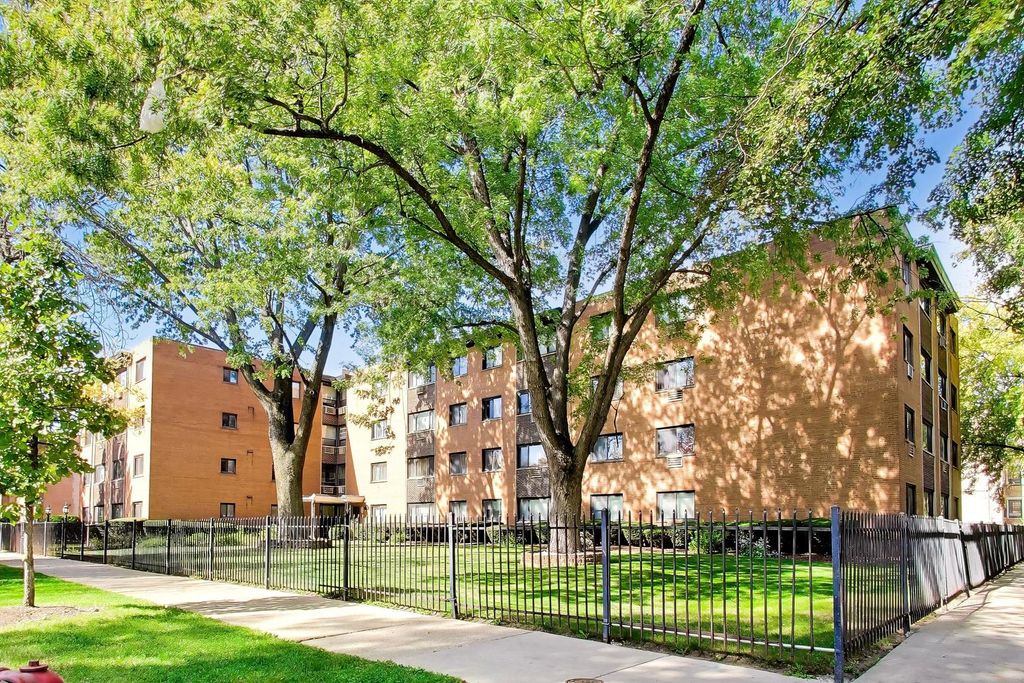 1600 W Greenleaf Avenue 102, Chicago, IL 60626 — photo 2