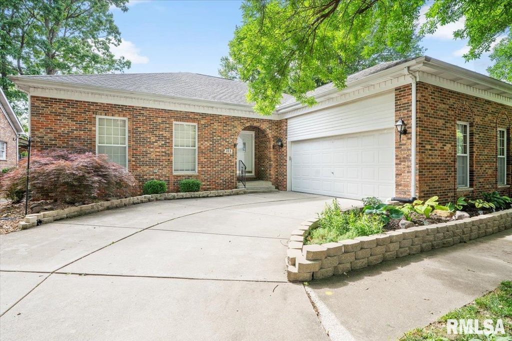 105 Timberridge Drive, Springfield, IL 62702