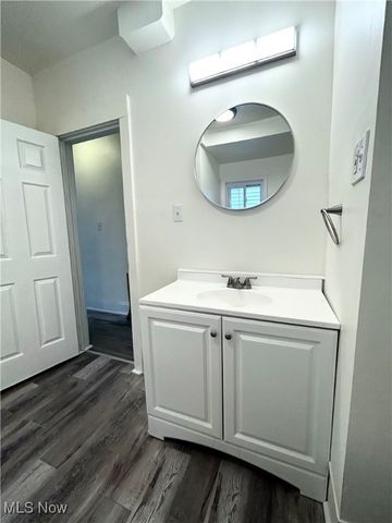 10009 Parmelee Avenue, Cleveland, OH 44108