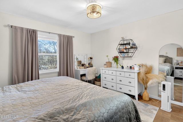 20 Maxwell Drive, Troy, NY 12180