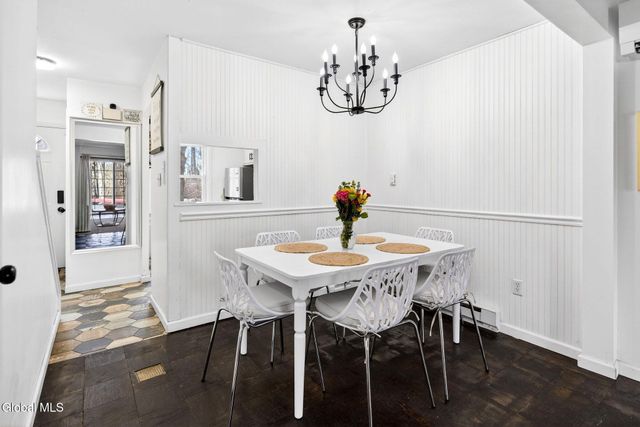 20 Maxwell Drive, Troy, NY 12180