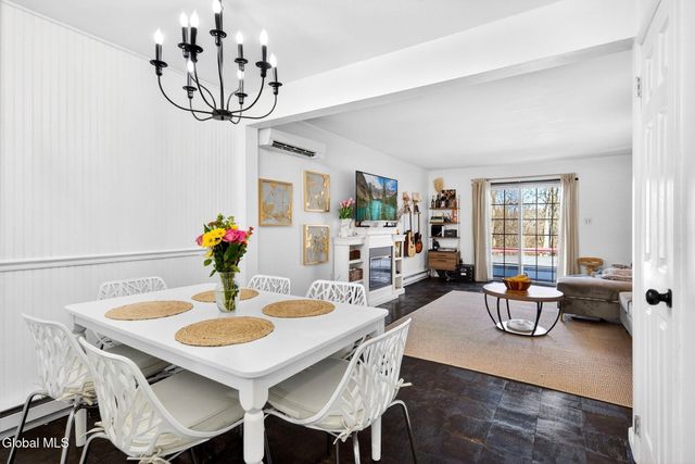 20 Maxwell Drive, Troy, NY 12180