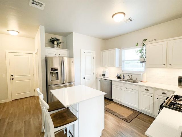 9800 Abington Circle, Edmond, OK 73025