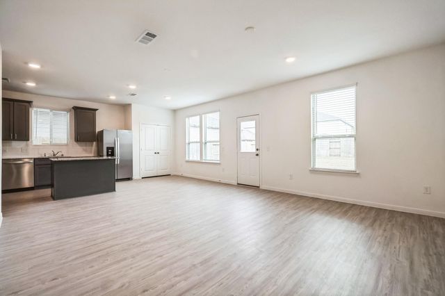 16523 Pine Arrow Drive, Conroe, TX 77302