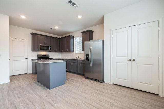 16523 Pine Arrow Drive, Conroe, TX 77302