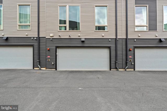 3203 SUNRISE WALK, Philadelphia, PA 19125