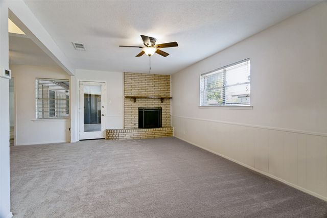 412 Franklin Drive, Euless, TX 76040