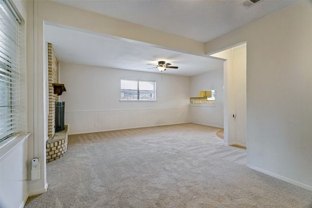 412 Franklin Drive, Euless, TX 76040