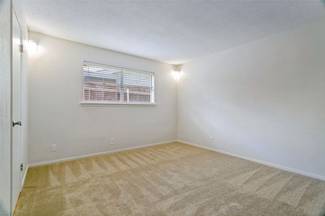 412 Franklin Drive, Euless, TX 76040