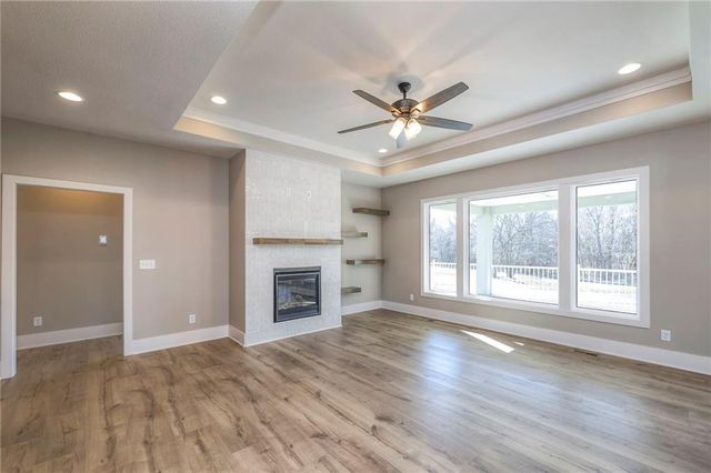 11207 Trevor Drive, Peculiar, MO 64078