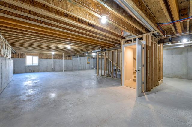 11207 Trevor Drive, Peculiar, MO 64078