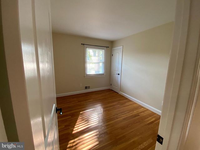 6414 BARDU AVE, Springfield, VA 22152