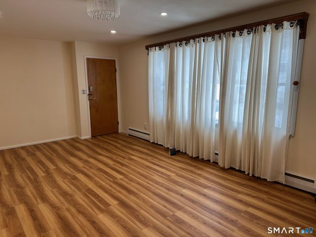 287 East Street, Bristol, CT 06010