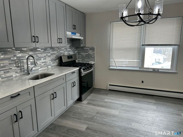 287 East Street, Bristol, CT 06010